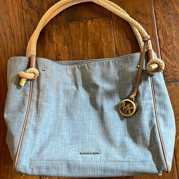 Designer Denim Crochet Tote Bag With Cloud Weave And Stylish Lettering  Luxury Mini Blue Handbag For Women With Knot Clutch And Quality Letterings  From Bagdesigner, $75.82 | DHgate.Com